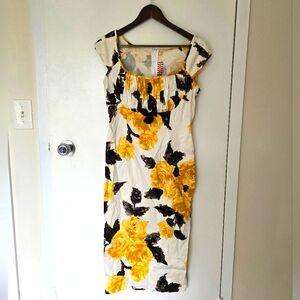 Pinup couture wiggle dress.